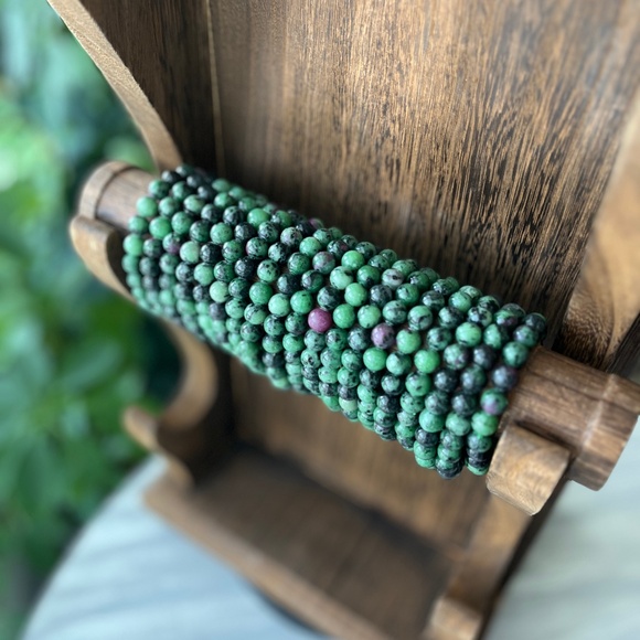 Ruby Zoisite Bracelet (one) - Picture 1 of 4